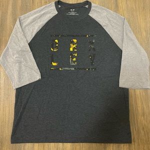 Oakley 3/4 sleeve shirt